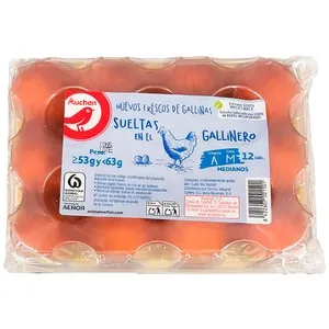 AUCHAN Huevos de gallinas sueltas en el gallinero clase M y categoría A 12 uds. Producto Alcampo.