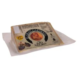 EL GRAN CARDENAL Queso de cabra con ajo negro 200 g.