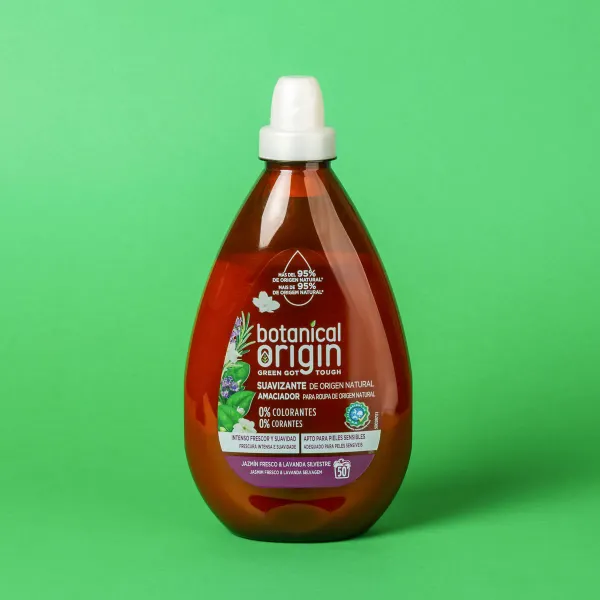 Suavizante ecológico para ropa con olor de jazmín fresco y lavanda silvestre Botanical Origin 900ml - 50 dosis