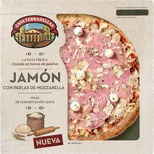 Pizza de jamon con perlas de mozzarella