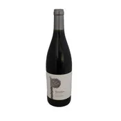 Vino tinto intramurs.