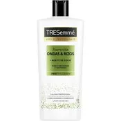 TRESemmé Acondicionador nutrición rizos