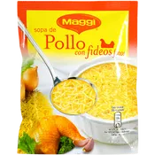 Sopa de pollo con fideos Maggi sobre