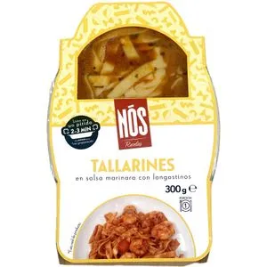 Tallarines con Salsa Marinara y Langostinos