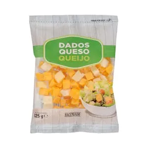 Queso curado y cheddar Hacendado en dados