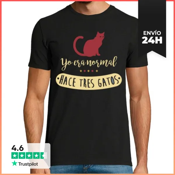 Camiseta Hombre Clásica Yo Era Normal Hace Tres Gatos LaTostadora