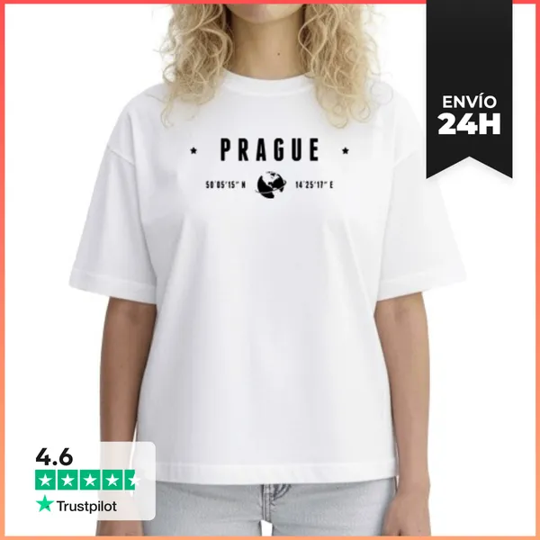 Camiseta Mujer Boxy Texto De Praga En Negro Coordenadas