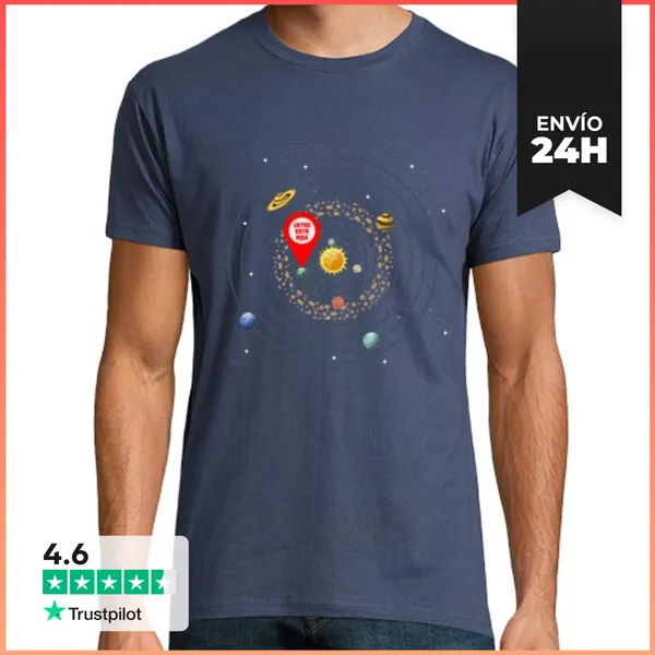Camiseta Hombre Clásica UD. ESTA AQUI - SISTEMA SOLAR LaTostadora