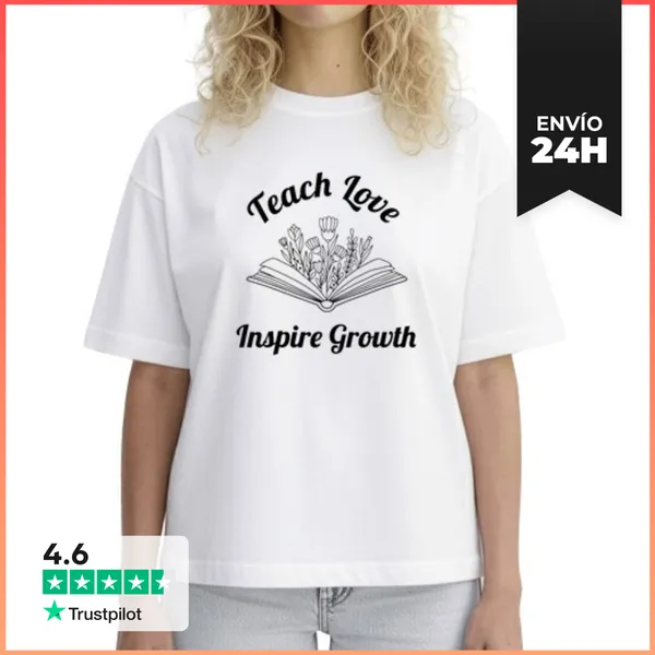 Camiseta Mujer Boxy Teach Love, Inspire Growth LaTostadora