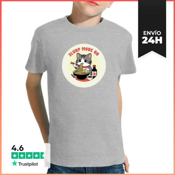 Camiseta Clásica Para Niños Gatito Comiendo Ramen LaTostadora