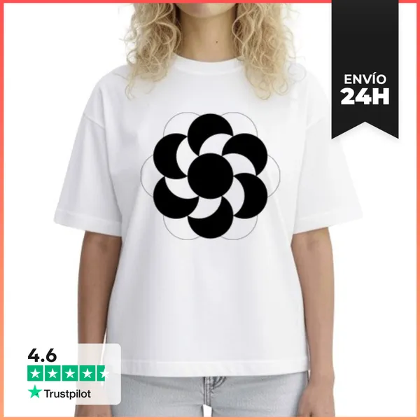 Camiseta Mujer Boxy Círculo De Cultivos De Flores Celestial
