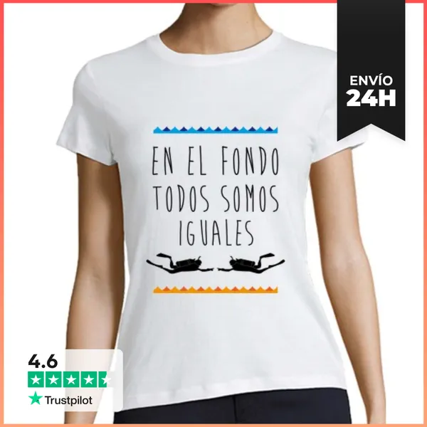 Camiseta Mujer Clásica En El Fondo Todos Somos Iguales