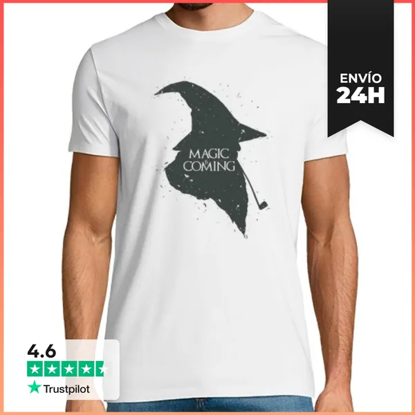 Camiseta Hombre Clásica Magic Is Coming LaTostadora