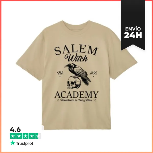 Camiseta Oversize SALEM WITCH ACADEMY EST 1692 LaTostadora