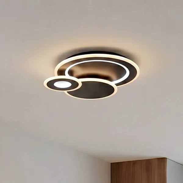 Lámpara LED de techo Briar de Lindby, negra, metal, control remoto