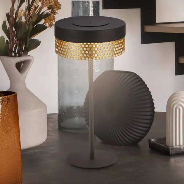 Briloner Lámpara de mesa con batería Booha, negra, metal, IP44, atenuable