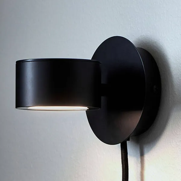 Nordlux Aplique LED Clyde con enchufe y atenuador
