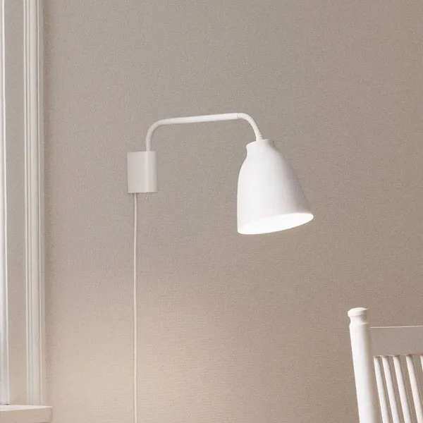 FRITZ HANSEN Aplique de pared Caravaggio, blanca