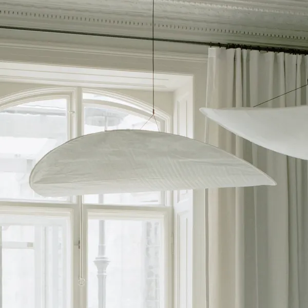 Lámpara colgante LED Tense de New Works, Ø 90 cm, blanca