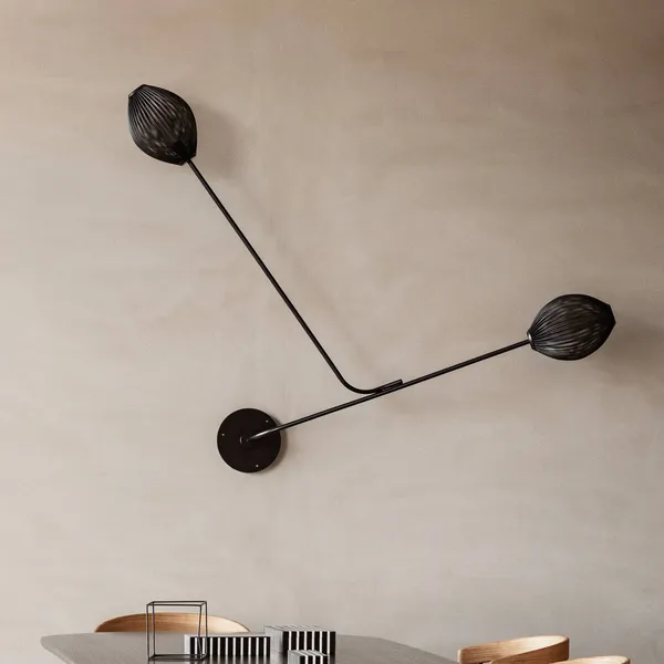Gubi aplique de pared Satellite 2 luces negro