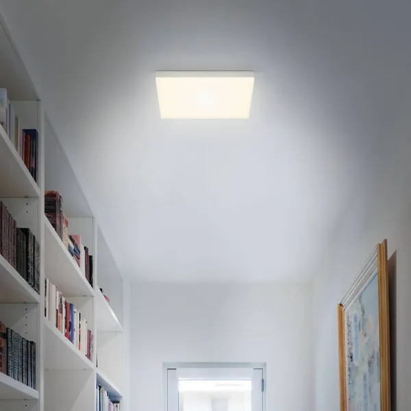 Briloner Plafón LED Flame, 3000K, 28,7x28,7cm, plata