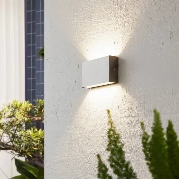 Arcchio Aplique LED para exterior Karline, 1060 lm, acero inoxidable, IP65