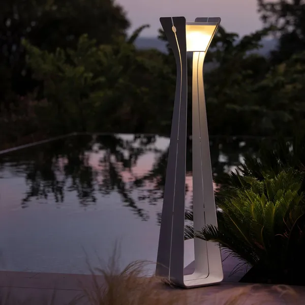 Les Jardins Lámpara LED solar Osmoz de aluminio, 175 cm, blanca
