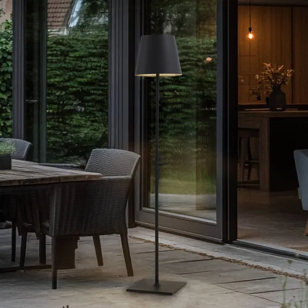 Lámpara de terraza Lucande Andrei, gris, 150cm de altura, IP54, E27