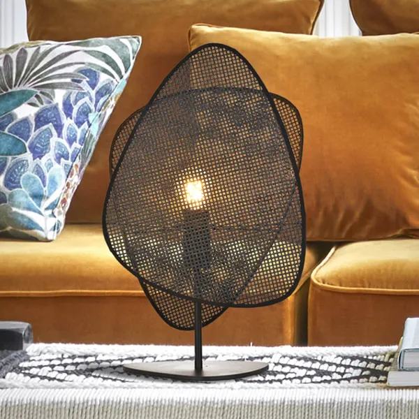 Lámpara de mesa MARKET SET Screen, negra, ratán, 51 cm de altura