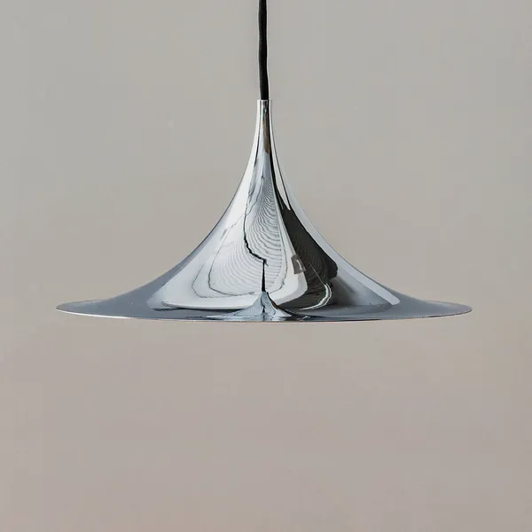 Lámpara colgante Semi de Gubi, Ø 30 cm, cromo
