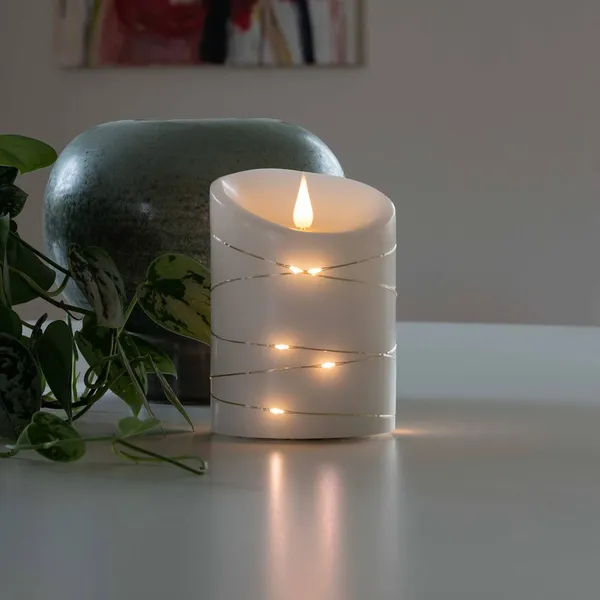 Konstsmide Christmas Vela de cera LED blanca Color de la luz blanco cálido 14 cm