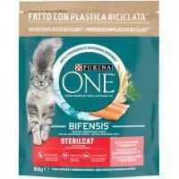 Alimento de salmón gato esterilizado PURINA One, bolsa 800 g