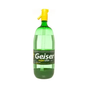 GEISER Agua de soda botella de 1,5 litros.