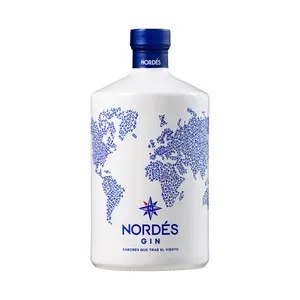 NORDÉS Ginebra con toques herbales, elaborada en Galicia botella 70 cl.