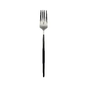 Tenedor de acero inoxidable con mango negro, ALCAMPO.