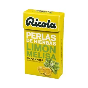 RICOLA Perlas de hierbas suizas, sin azúcar y con edulcorantes y con sabor limón y melissa RICOLA 25 g.