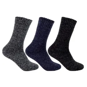 Lote de 3 pares de calcetines altos de montaña JOMA, talla única.