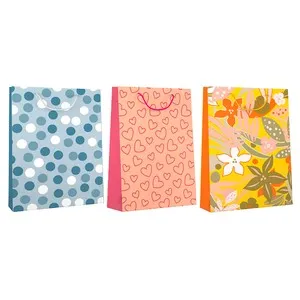 Bolsa de regalo, 3 diseños de adulto, 320x450x100, ALCAMPO.