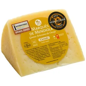 MARQUÉS DE MENDIOLA Queso curado artesano puro de oveja.