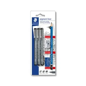 Lote de 3 rotuladores calibrados, con grosor de trazo de 0.2, 0.4 y 0.8 milímetros con regalo de lapicero, sacapuntas y goma rectangular de color blanco STAEDTLER.