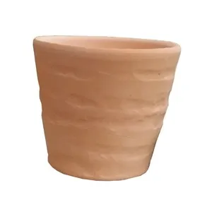 Maceta de barro rústica con relieve, 10cm IBERLUS.