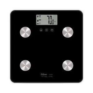 Báscula electrónica QILIVE Q.5593 de color negro, con base de cristal templado y pantalla.