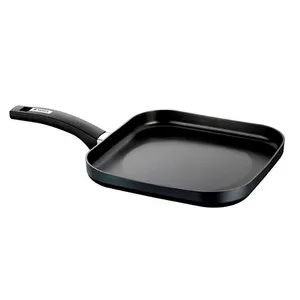 Plancha de 28cm. con recubrimiento interior antiadherente apta para inducción, Resistent Plus MONIX.