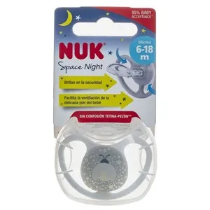 NUK SPACE Xumet de silicona que brilla a la nit 6-18 mesos