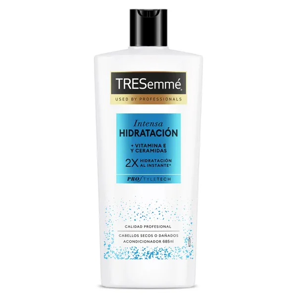 Acondicionador capilar hidratación intensa Tresemmé botella 685 ml