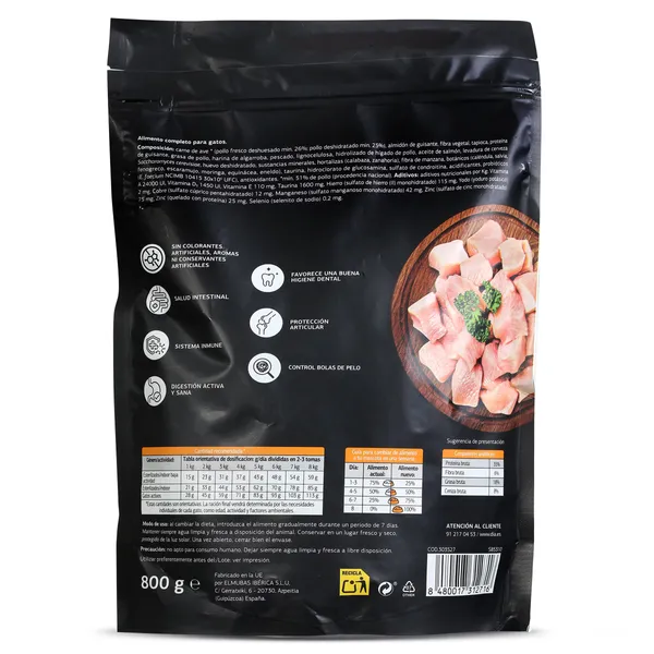 Alimento para gatos anti bolas con pollo Deligato de Dia bolsa 800 g 3